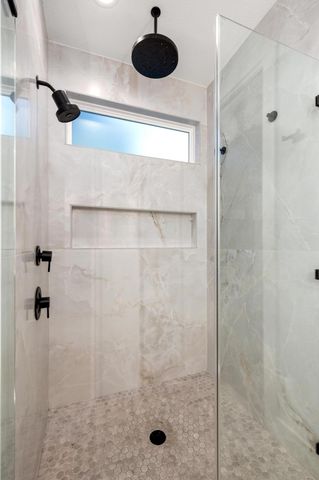 2104 E 2nd ST 1, Austin, TX 78702