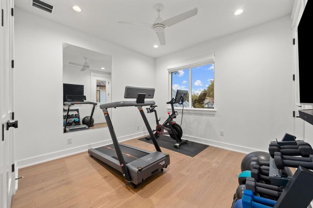 2104 E 2nd ST 1, Austin, TX 78702