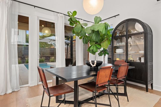 2104 E 2nd ST 1, Austin, TX 78702