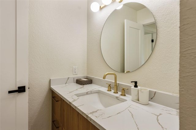1703 Kimmerling LN, Austin, TX 78758