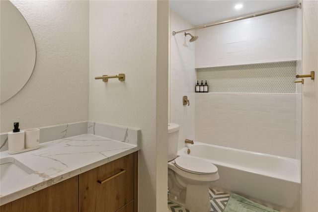 1703 Kimmerling LN, Austin, TX 78758