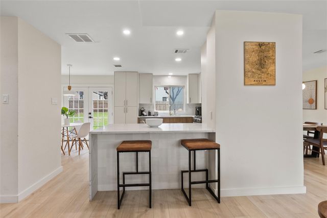 1703 Kimmerling LN, Austin, TX 78758