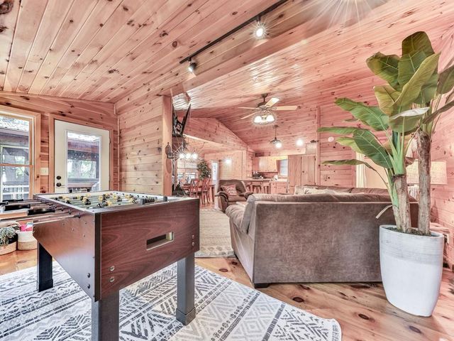 189 Smith Hill Road, Blue Ridge, GA 30513