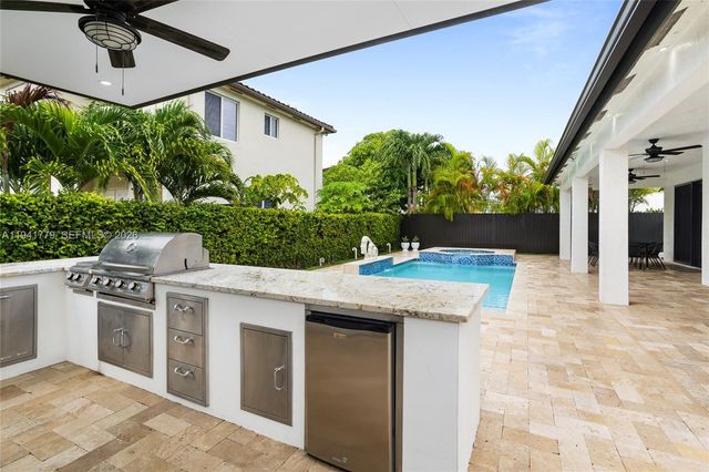 5324 SW 164 Ct, Miami, FL 33185