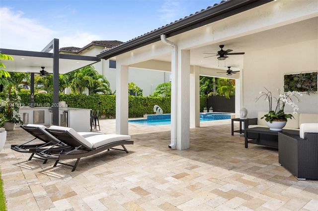 5324 SW 164 Ct, Miami, FL 33185