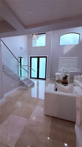 5324 SW 164 Ct, Miami, FL 33185