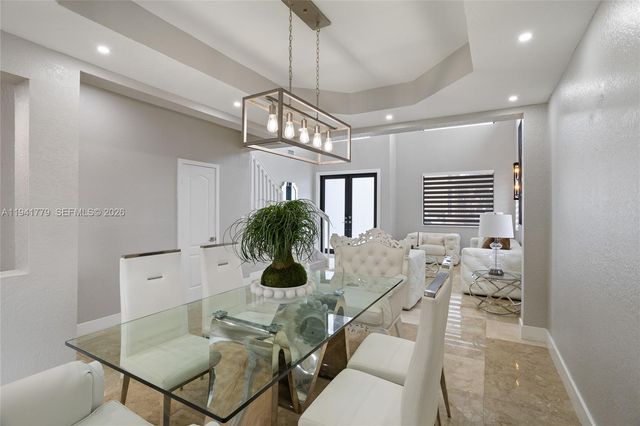 5324 SW 164 Ct, Miami, FL 33185