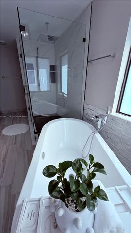 5324 SW 164 Ct, Miami, FL 33185