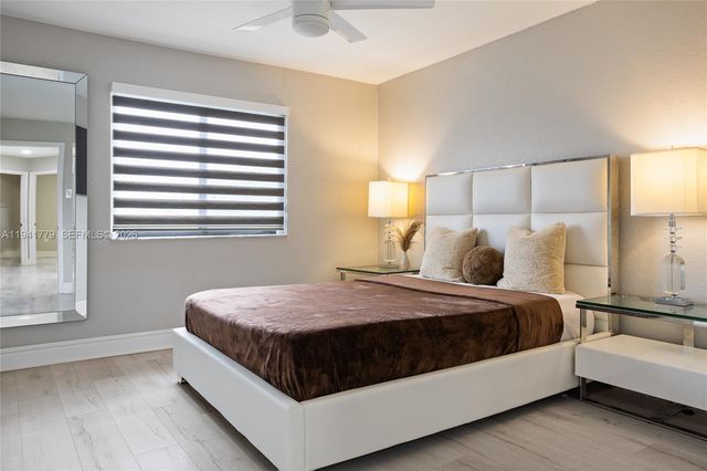 5324 SW 164 Ct, Miami, FL 33185