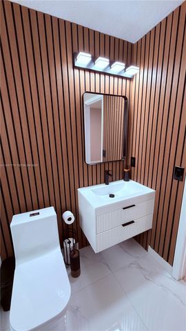 5324 SW 164 Ct, Miami, FL 33185