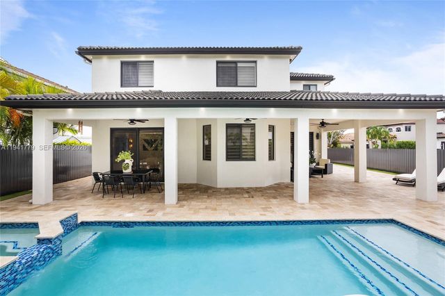 5324 SW 164 Ct, Miami, FL 33185