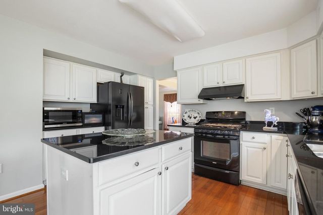 2711 WHISTLING CT, Waldorf, MD 20601