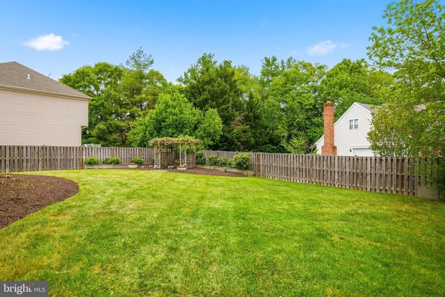 2711 WHISTLING CT, Waldorf, MD 20601