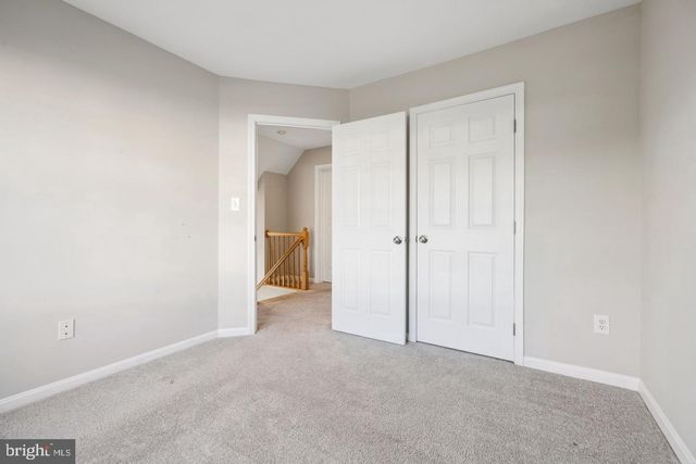 3968 HARTLAKE ST, Woodbridge, VA 22192