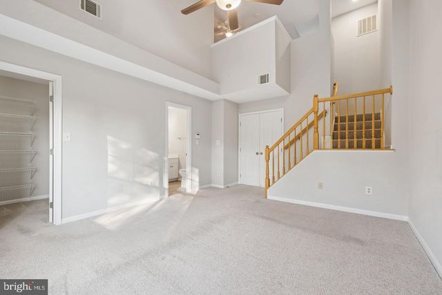 3968 HARTLAKE ST, Woodbridge, VA 22192