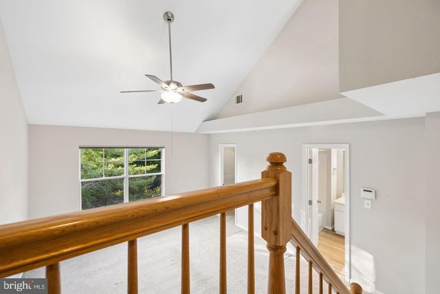3968 HARTLAKE ST, Woodbridge, VA 22192
