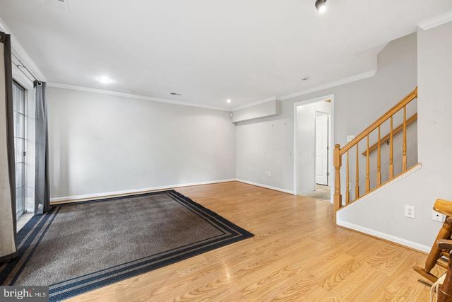 3968 HARTLAKE ST, Woodbridge, VA 22192