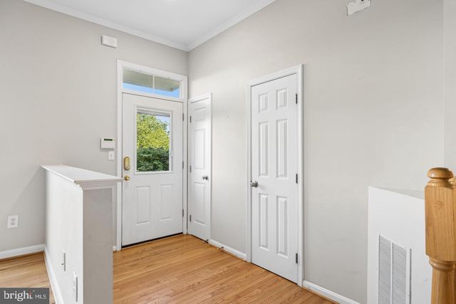 3968 HARTLAKE ST, Woodbridge, VA 22192