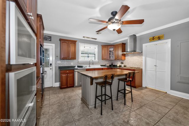 701 Parkview Drive, New Iberia, LA 70563