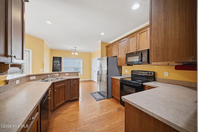 105 Penquin Place, Hampstead, NC 28443