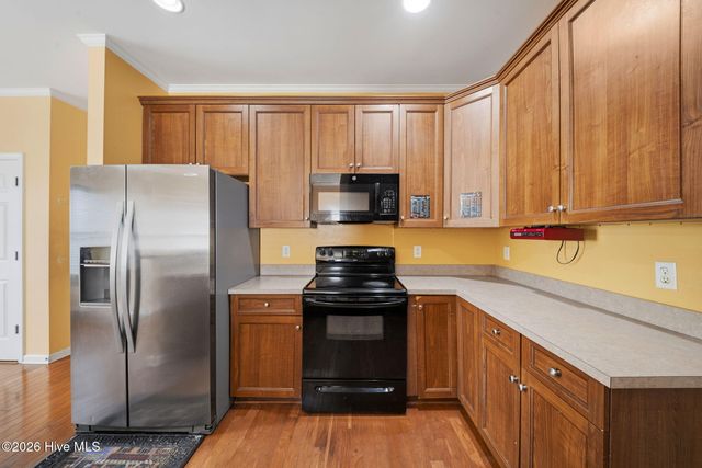 105 Penquin Place, Hampstead, NC 28443