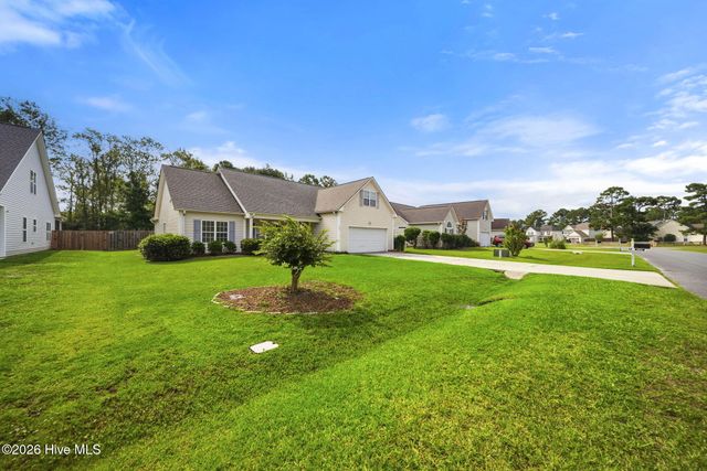 105 Penquin Place, Hampstead, NC 28443