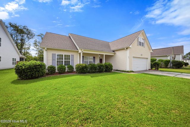 105 Penquin Place, Hampstead, NC 28443