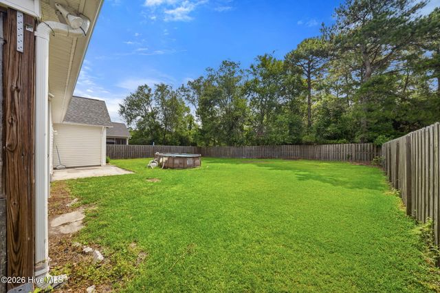 105 Penquin Place, Hampstead, NC 28443