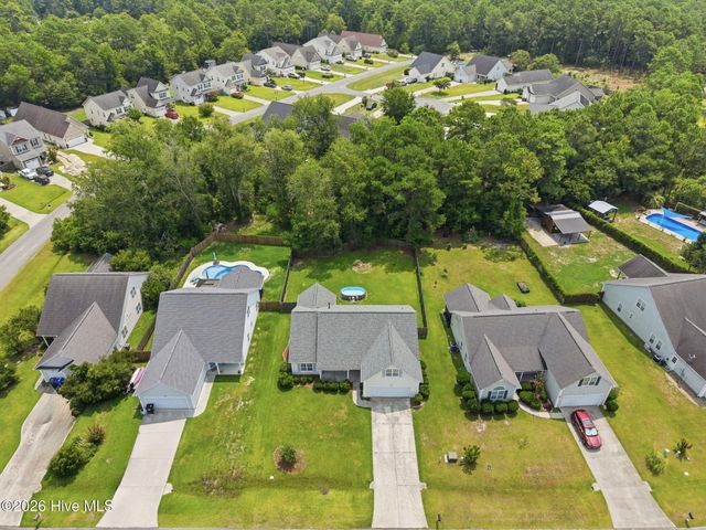 105 Penquin Place, Hampstead, NC 28443