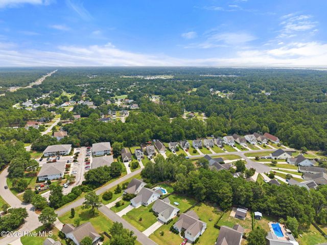 105 Penquin Place, Hampstead, NC 28443