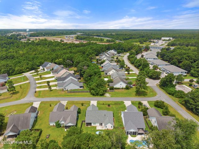 105 Penquin Place, Hampstead, NC 28443