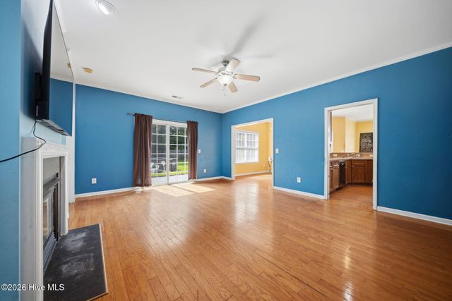 105 Penquin Place, Hampstead, NC 28443