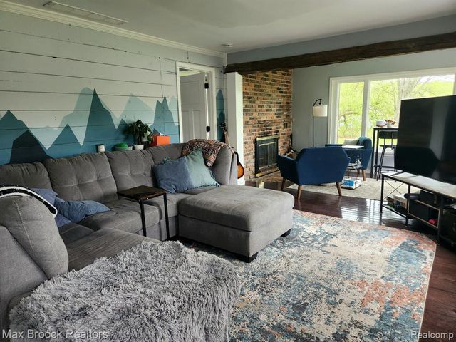 4995 Lockhart Street, West Bloomfield, MI 48323