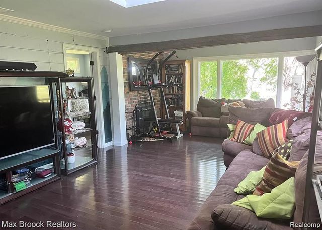 4995 Lockhart Street, West Bloomfield, MI 48323