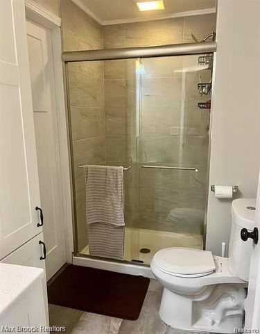 4995 Lockhart Street, West Bloomfield, MI 48323