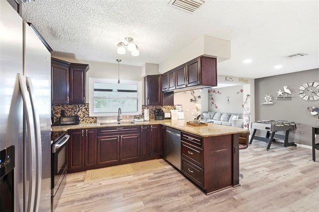 2460 BEACON GROVES BOULEVARD, Palm Harbor, FL 34683