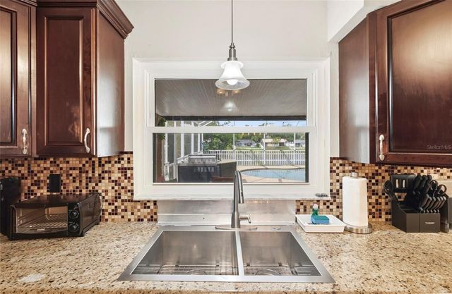 2460 BEACON GROVES BOULEVARD, Palm Harbor, FL 34683