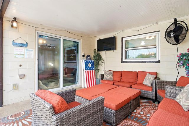2460 BEACON GROVES BOULEVARD, Palm Harbor, FL 34683