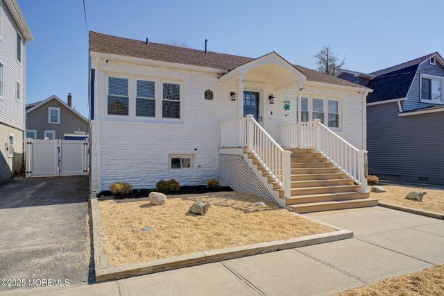 307 Asbury Avenue, Ocean Gate, NJ 08740