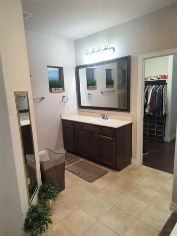 213 Dawn DR, Liberty Hill, TX 78642