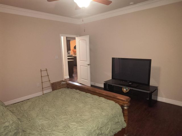 213 Dawn DR, Liberty Hill, TX 78642