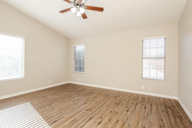 9243 W Saint John Road, Peoria, AZ 85382