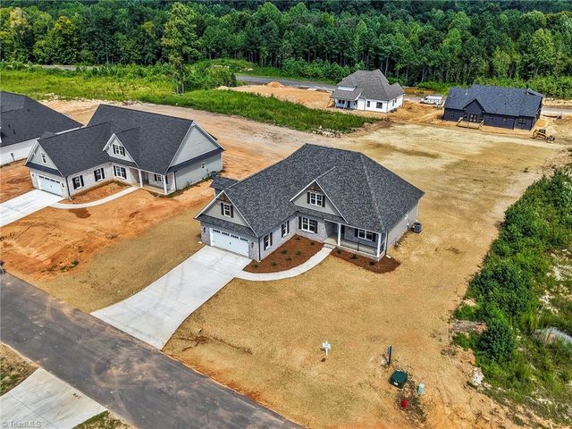 174 Cool Run, Lexington, NC 27295