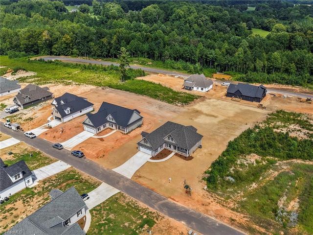 174 Cool Run, Lexington, NC 27295