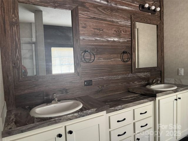 3960 Travellers Road, Kershaw, SC 29067