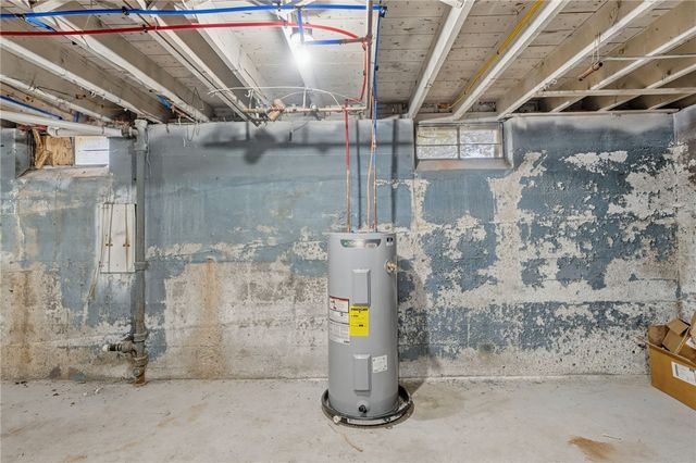 259 High Service Avenue, North Providence, RI 02904