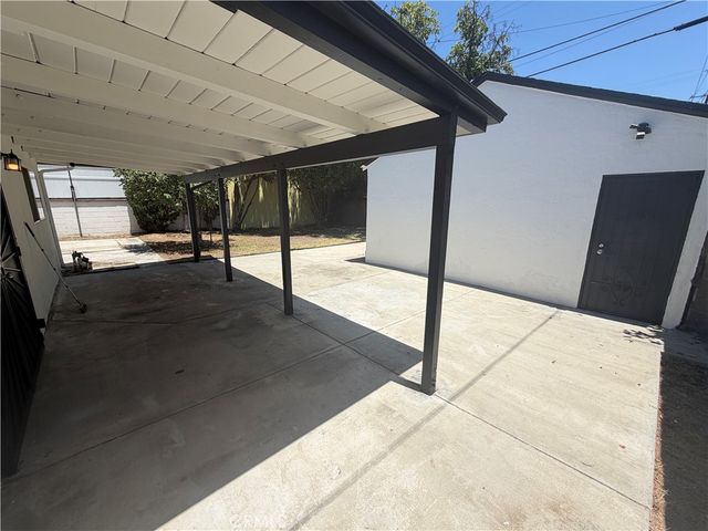 6250 Babcock Avenue, North Hollywood, CA 91606
