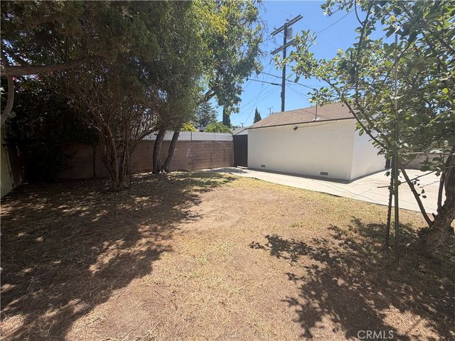 6250 Babcock Avenue, North Hollywood, CA 91606