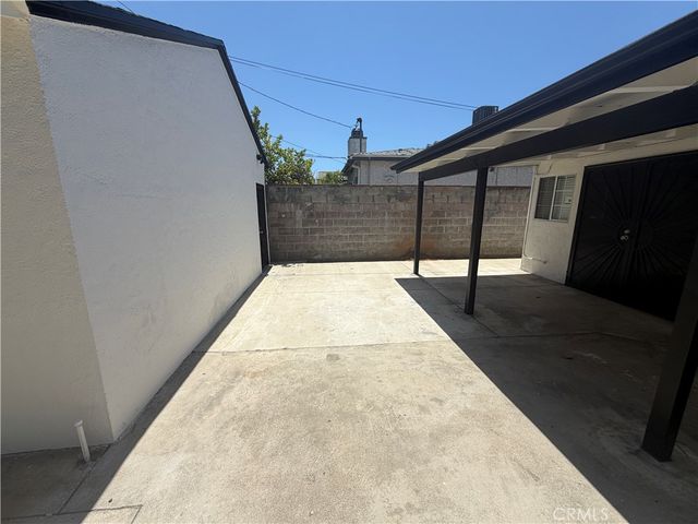 6250 Babcock Avenue, North Hollywood, CA 91606