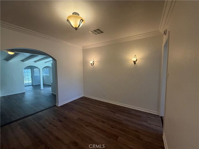 6250 Babcock Avenue, North Hollywood, CA 91606